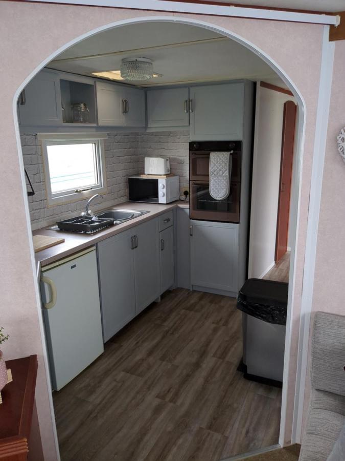 L&G Family Holidays 6 Berth Coral Beach Laura Familys Only And Lead Person Must Be Over 30 Ingoldmells Exterior foto