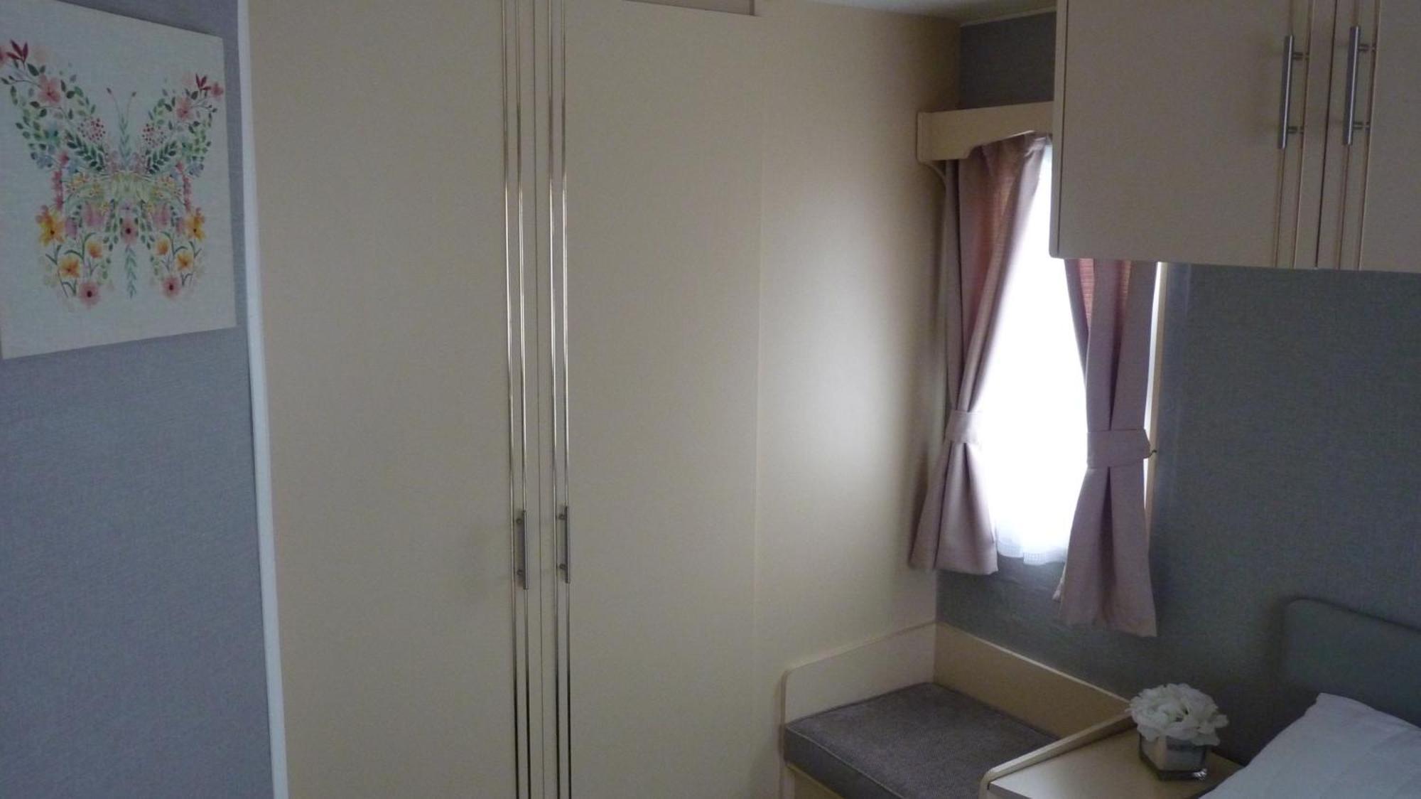 L&G Family Holidays 6 Berth Coral Beach Laura Familys Only And Lead Person Must Be Over 30 Ingoldmells Exterior foto