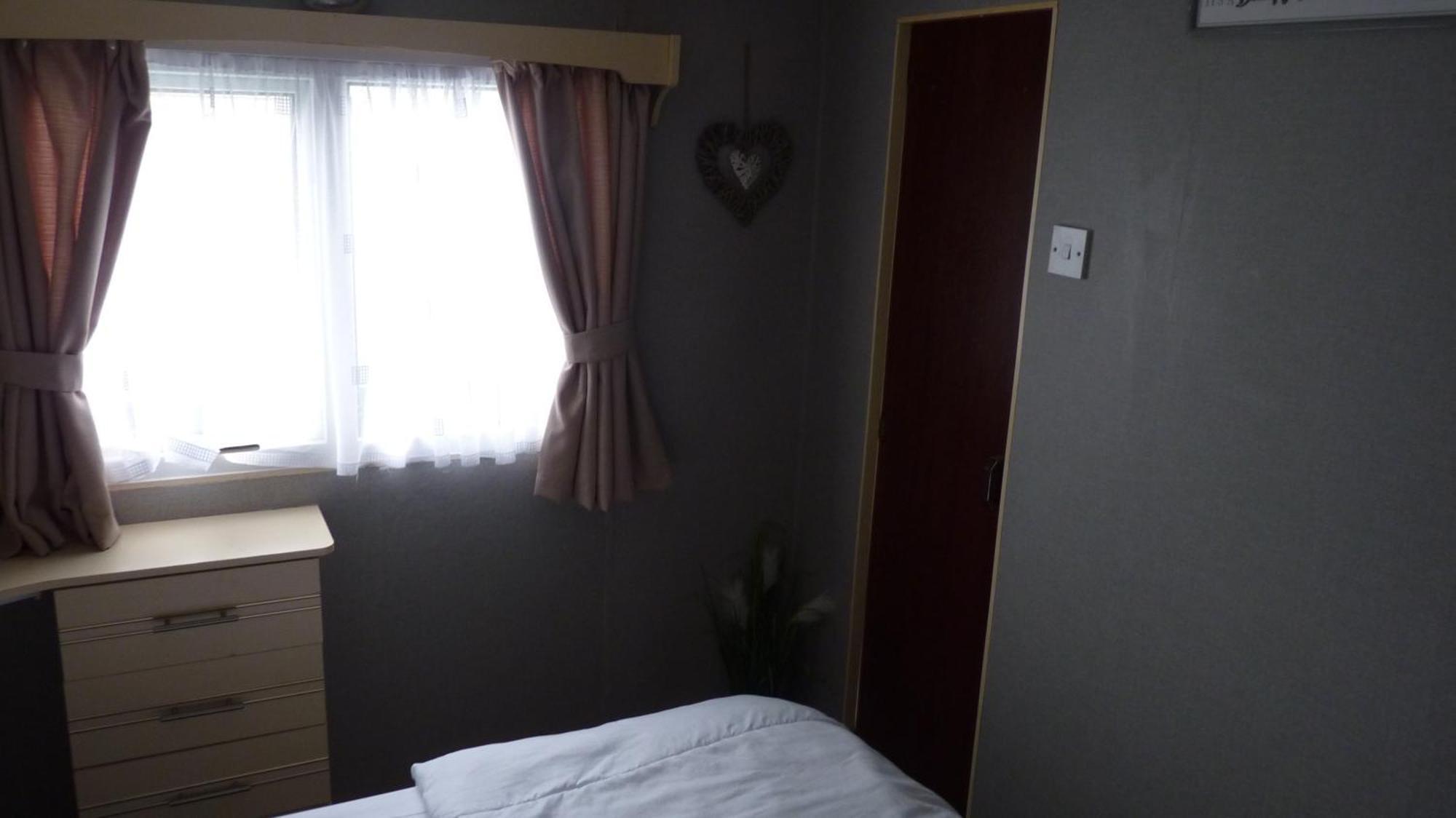 L&G Family Holidays 6 Berth Coral Beach Laura Familys Only And Lead Person Must Be Over 30 Ingoldmells Exterior foto